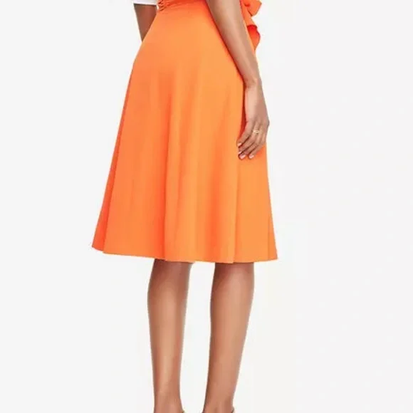 Ann Taylor - Petite 0P Rich Mango Belted Full Midi Skirt - Picture 2 of 4